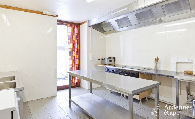 Historisches Schloss in Sainte-Ode f�r 46 Personen, mit Schwimmbad