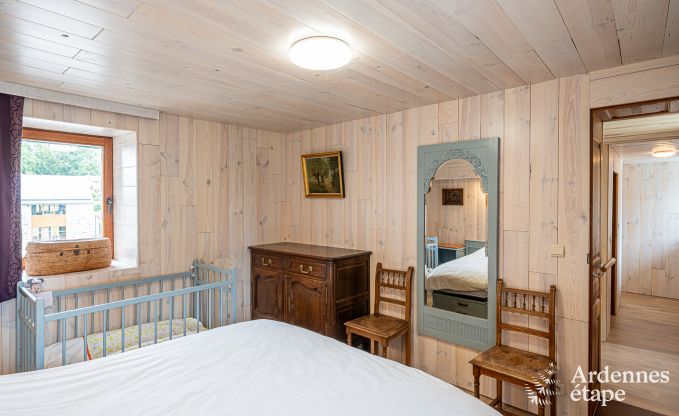 Historisches Schloss in Sainte-Ode f�r 46 Personen, mit Schwimmbad