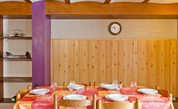 Historisches Schloss in Sainte-Ode f�r 46 Personen, mit Schwimmbad