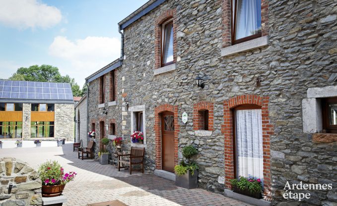 Historisches Schloss in Sainte-Ode f�r 46 Personen, mit Schwimmbad