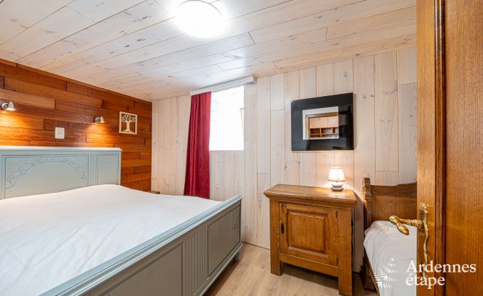 Historisches Schloss in Sainte-Ode f�r 46 Personen, mit Schwimmbad