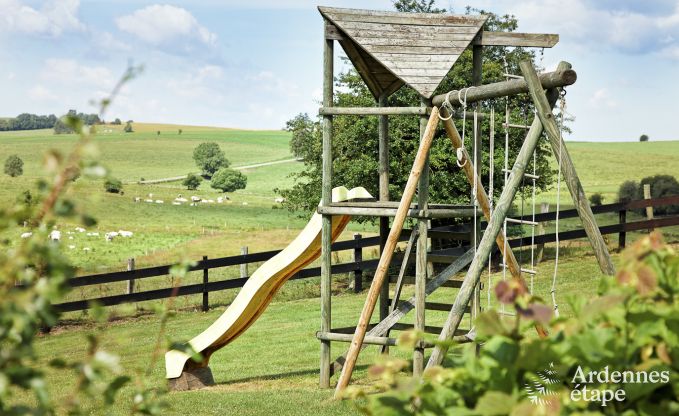 Historisches Schloss in Sainte-Ode f�r 46 Personen, mit Schwimmbad