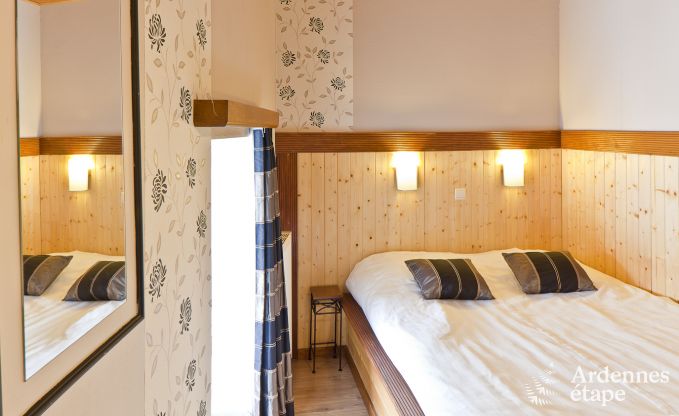 Historisches Schloss in Sainte-Ode f�r 46 Personen, mit Schwimmbad