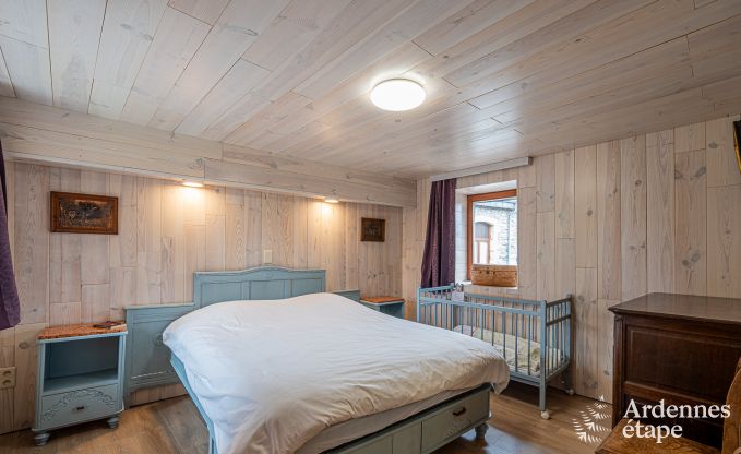 Historisches Schloss in Sainte-Ode f�r 46 Personen, mit Schwimmbad