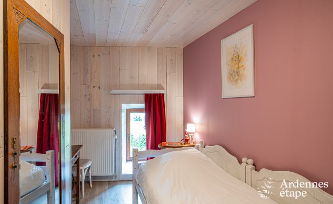 Historisches Schloss in Sainte-Ode f�r 46 Personen, mit Schwimmbad