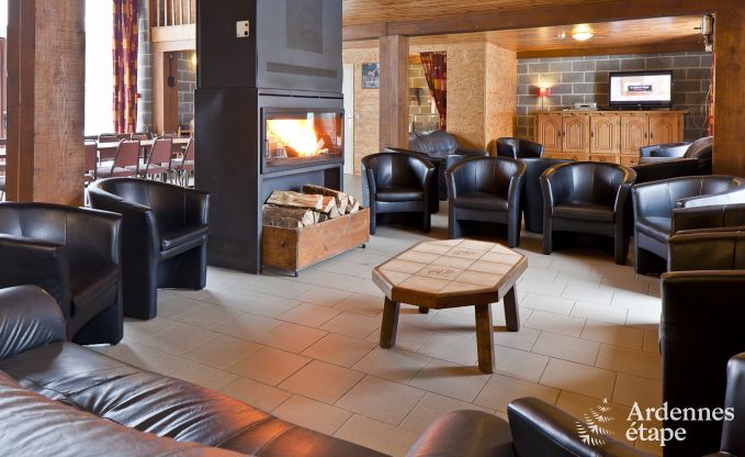 Historisches Schloss in Sainte-Ode f�r 46 Personen, mit Schwimmbad