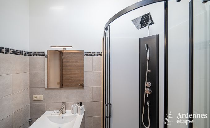 Kinderfreundliches Ferienhaus f�r 7 in Sivry-Rance, Ardennen