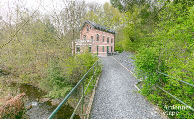 Gerumiges Cottage fr 8 Personen in Spa mit Sauna, Jacuzzi, 4 Schlaf- und Badezimmern und Privatgarten