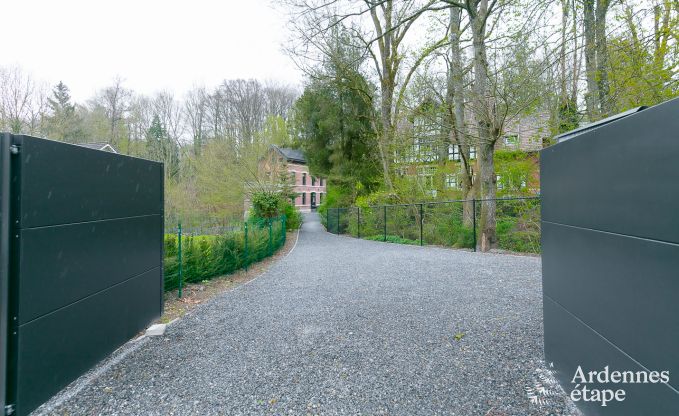 Gerumiges Cottage fr 8 Personen in Spa mit Sauna, Jacuzzi, 4 Schlaf- und Badezimmern und Privatgarten