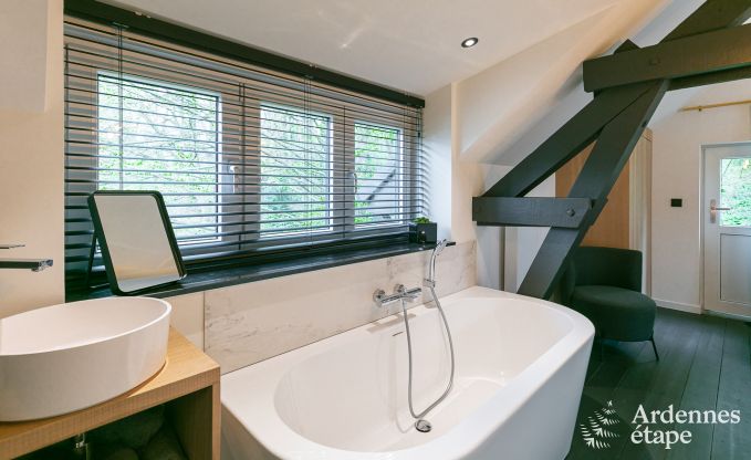 Gerumiges Cottage fr 8 Personen in Spa mit Sauna, Jacuzzi, 4 Schlaf- und Badezimmern und Privatgarten