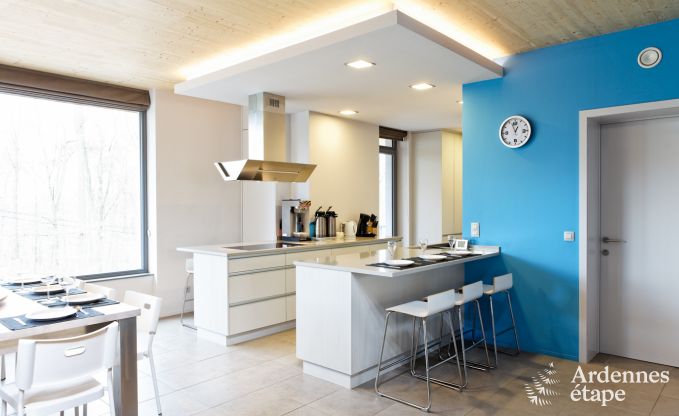 Geräumige Luxusvilla in Spa für 15 Personen mit 5 Schlafzimmern, Sauna, Außenpool und privatem Garten