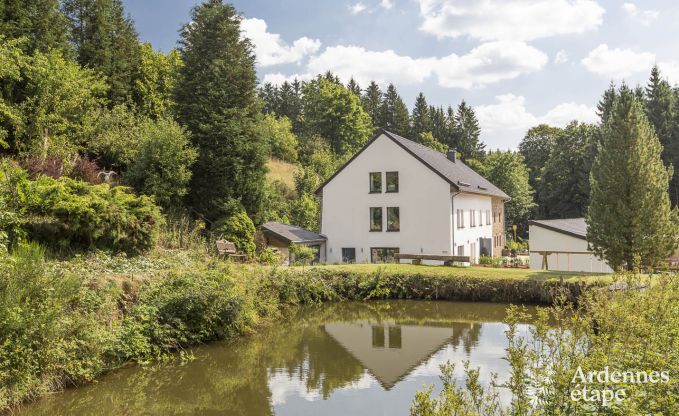 Zauberhaftes, voll ausgestattetes Ferienhaus für 28 Personen in Sankt-Vith im Herzen der Ardennen