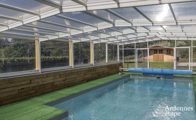 Luxusvilla mit Schwimmbad, Wellness und Ausblick für Gruppen in Stavelot