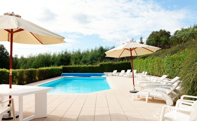 Ferienvilla im Landhausstil mit Swimmingpool für 14 Personen in Stoumont