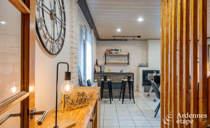 Modernes und komfortables Chalet in Tenneville fr vier Personen - mit Sauna, privatem Garten und Nhe zu Saint-Hubert