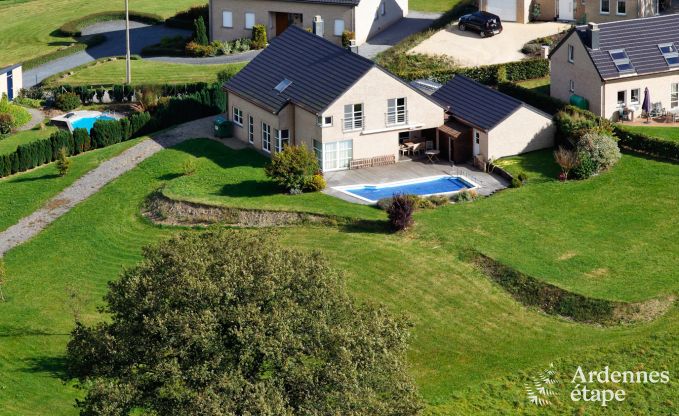 Ferienhaus für 8 Personen mit Swimmingpool im Garten in Trois-Ponts