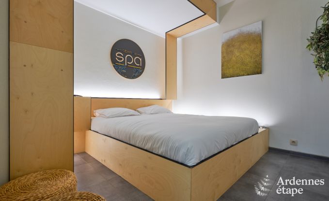 Wellness-Aufenthalt in Vaux-sur-Sre fr 8 Personen mit Spa, Pool und Blick auf die Ardennen