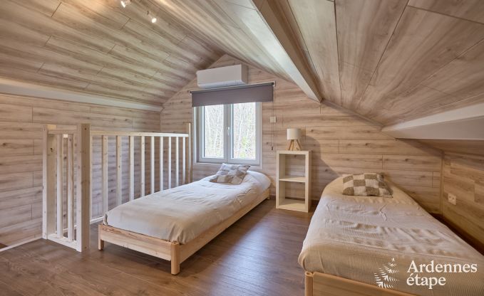 Charmantes Chalet in Vencimont fr 4-6 Personen: renoviert 2025, familienfreundliche Annehmlichkeiten und fahrradfreundliche Lage