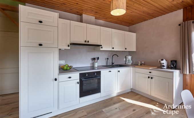 Charmantes Chalet in Vencimont fr 4-6 Personen: renoviert 2025, familienfreundliche Annehmlichkeiten und fahrradfreundliche Lage