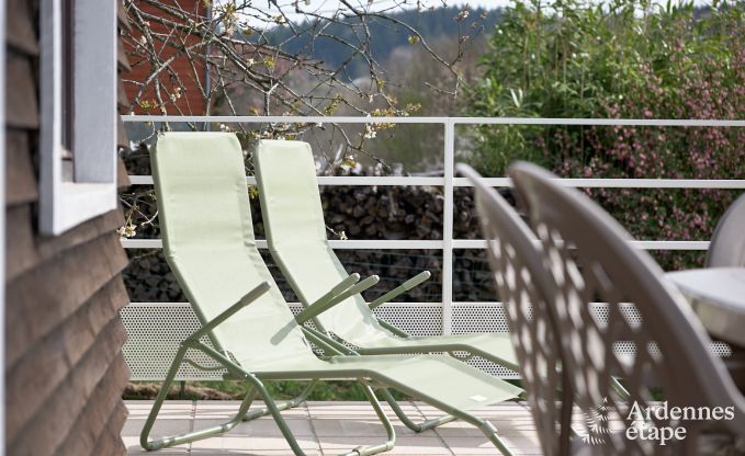 Charmantes Chalet in Vencimont fr 4-6 Personen: renoviert 2025, familienfreundliche Annehmlichkeiten und fahrradfreundliche Lage