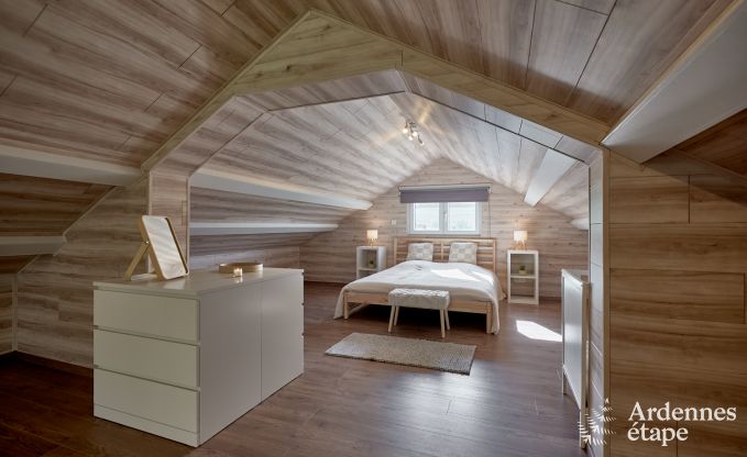 Charmantes Chalet in Vencimont fr 4-6 Personen: renoviert 2025, familienfreundliche Annehmlichkeiten und fahrradfreundliche Lage