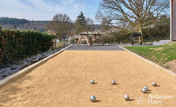 Charmantes Chalet in Vencimont fr 4-6 Personen: renoviert 2025, familienfreundliche Annehmlichkeiten und fahrradfreundliche Lage