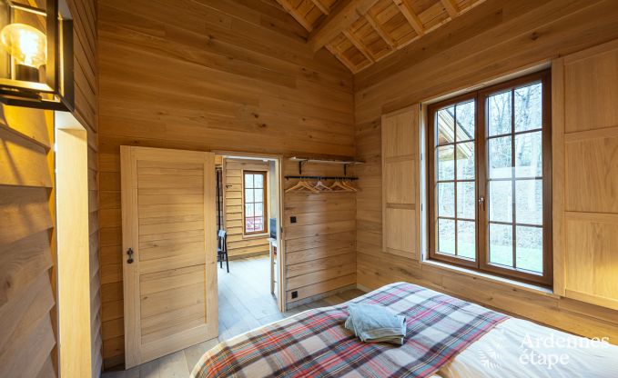 Auergewhnliches Pfahlhaus als Ferienhaus in Vencimont