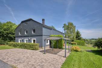 Ferienhaus in Vielsalm fr 14 mit Sauna, Spielzimmer und Privatgarten