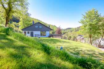 Luxus Ferienhaus fr 12 in Vielsalm mit Wellness und schner Aussicht