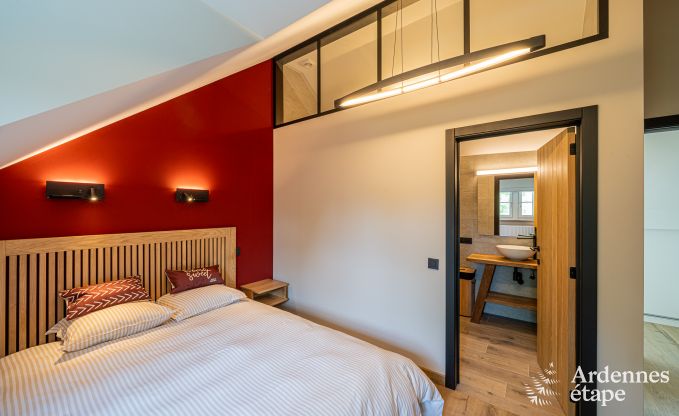 Luxuri�s eingerichtetes Ferienhaus in Virelles f�r 9 Personen mit offenem Kamin