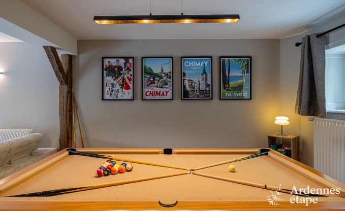 Luxuri�s eingerichtetes Ferienhaus in Virelles f�r 9 Personen mit offenem Kamin