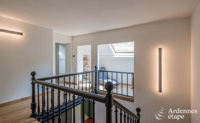 Luxuri�s eingerichtetes Ferienhaus in Virelles f�r 9 Personen mit offenem Kamin