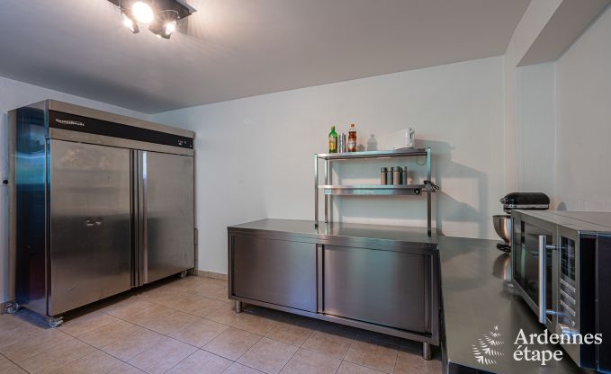 Luxuri�s eingerichtetes Ferienhaus in Virelles f�r 9 Personen mit offenem Kamin