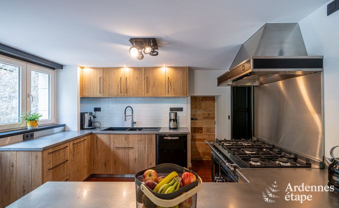 Luxuri�s eingerichtetes Ferienhaus in Virelles f�r 9 Personen mit offenem Kamin