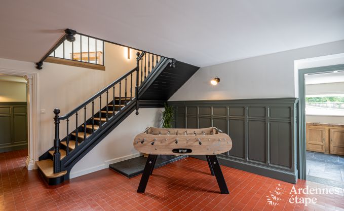 Luxuri�s eingerichtetes Ferienhaus in Virelles f�r 9 Personen mit offenem Kamin