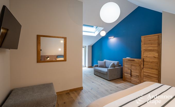 Luxuri�s eingerichtetes Ferienhaus in Virelles f�r 9 Personen mit offenem Kamin