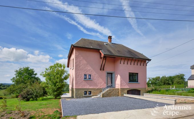 Modernes und komfortables Ferienhaus in Virton, Ardennen