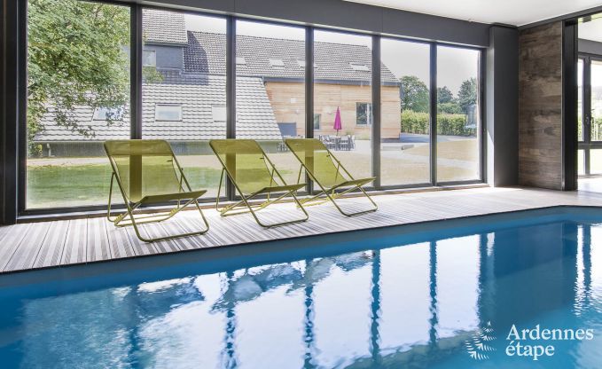Bauernhäuschen mit Charme für 18 Personen mit Indoor-Swimmingpool in Waismes