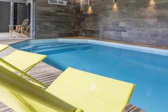 Bauernhuschen mit Charme fr 18 Personen mit Indoor-Swimmingpool in Waismes