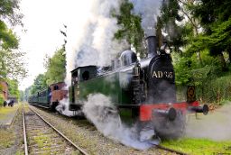 Dampflokomotive der 3 Täler in Provinz Namur